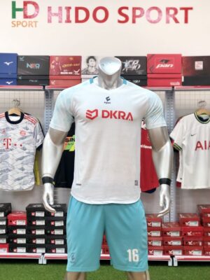 Trang phục đá bóng DKRA Việt Nam 2022 trắng