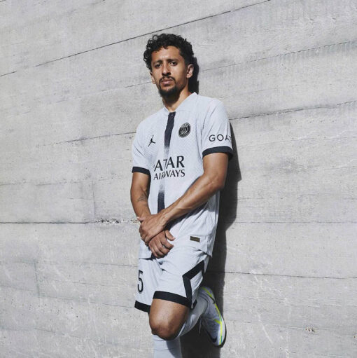 Quần áo PSG màu xám sân khách 2022-23