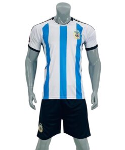 Quần áo Argentina 2022 màu trắng sọc xanh
