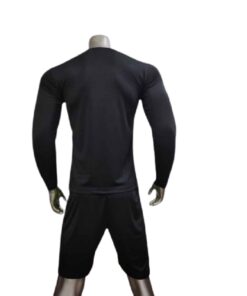 Quần áo Real Madrid tay dài màu đen 2022-23 mặt lưng