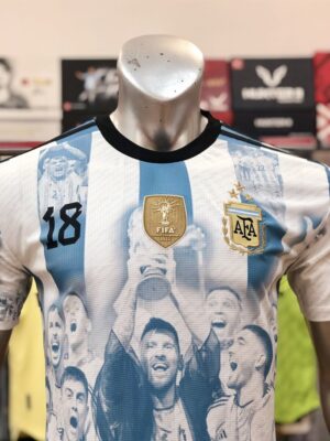 Quần áo Argentina 3 sao phiên bản kỉ niệm vô địch World Cup 2022 mặt trước