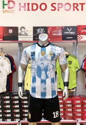 Quần áo Argentina 3 sao phiên bản kỉ niệm vô địch World Cup 2022