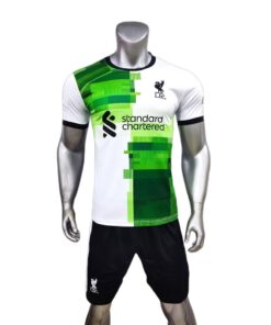 Quần áo Liverpool màu trắng sân khách 2023-24 hàng việt kiểu 1