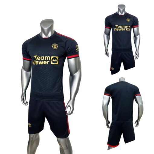 Quần áo MU màu đen kỉ niệm 2024 Just Play