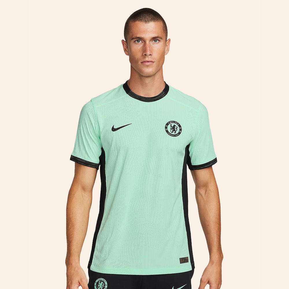 Quần áo Chelsea màu xanh sân khách thứ 3 2024