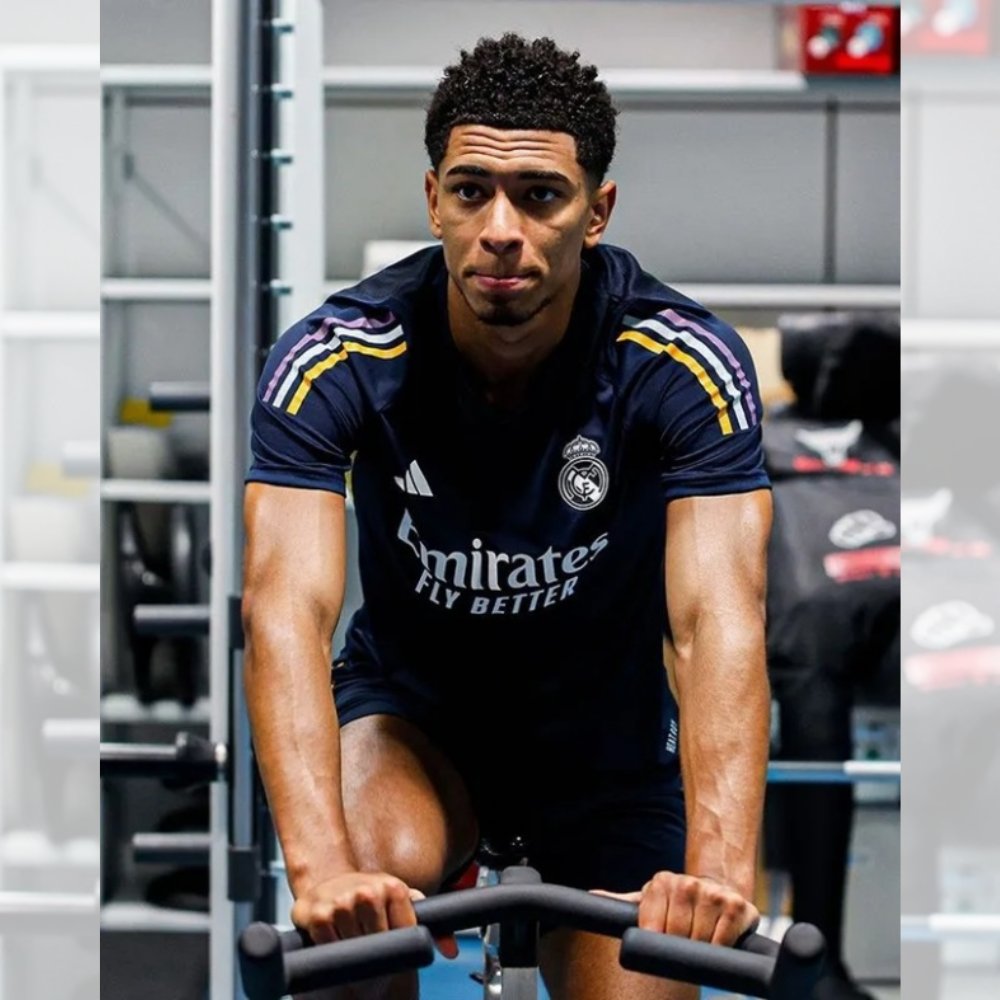 Quần áo Real Madrid màu xanh training 2024