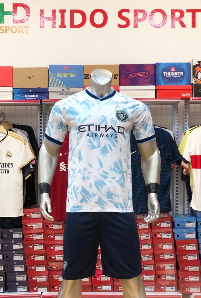 Tổng hợp mẫu quần áo bóng đá Man City 2024 hàng Thái cao cấp trắng xanh