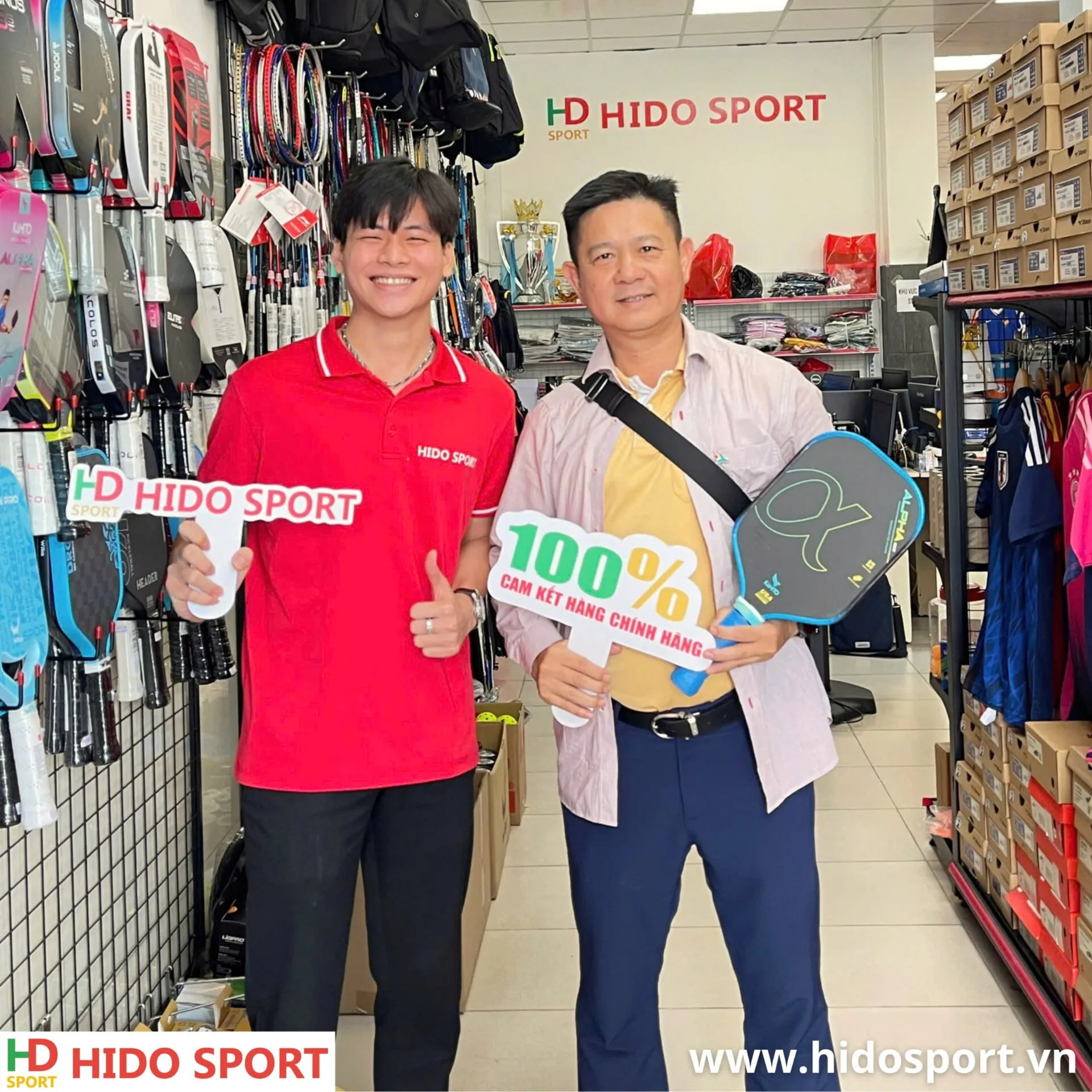 Hinh Anh Khach Mua Vot Pickleball Kamito Alpha Ly Hoang Nam Tai Hido Sport Tphcm