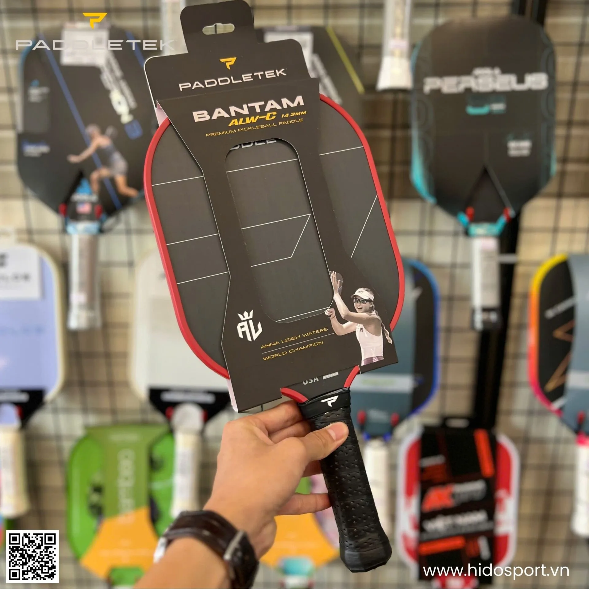 (TITLE)% Vot Pickleball Paddletek Bantam Alw C 14 3mm Carbon Raw Pt 700 Mau Do Hinh Anh Thuc Te Tai Hido Sport 002