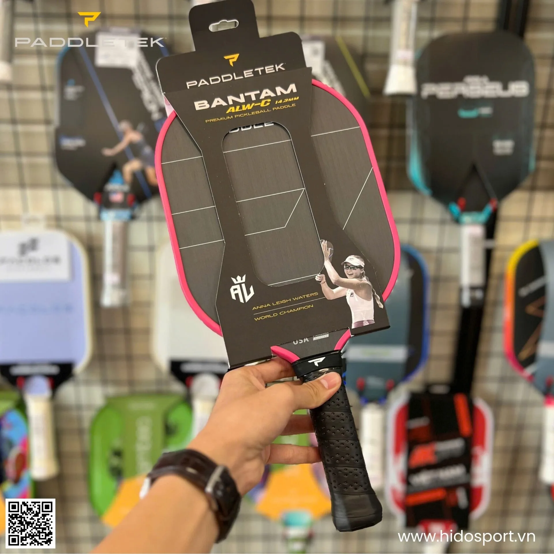 (TITLE)% Vot Pickleball Paddletek Bantam Alw C 14 3mm Carbon Raw Pt 700 Mau Hong Hinh Anh Thuc Te Tai Hido Sport 002