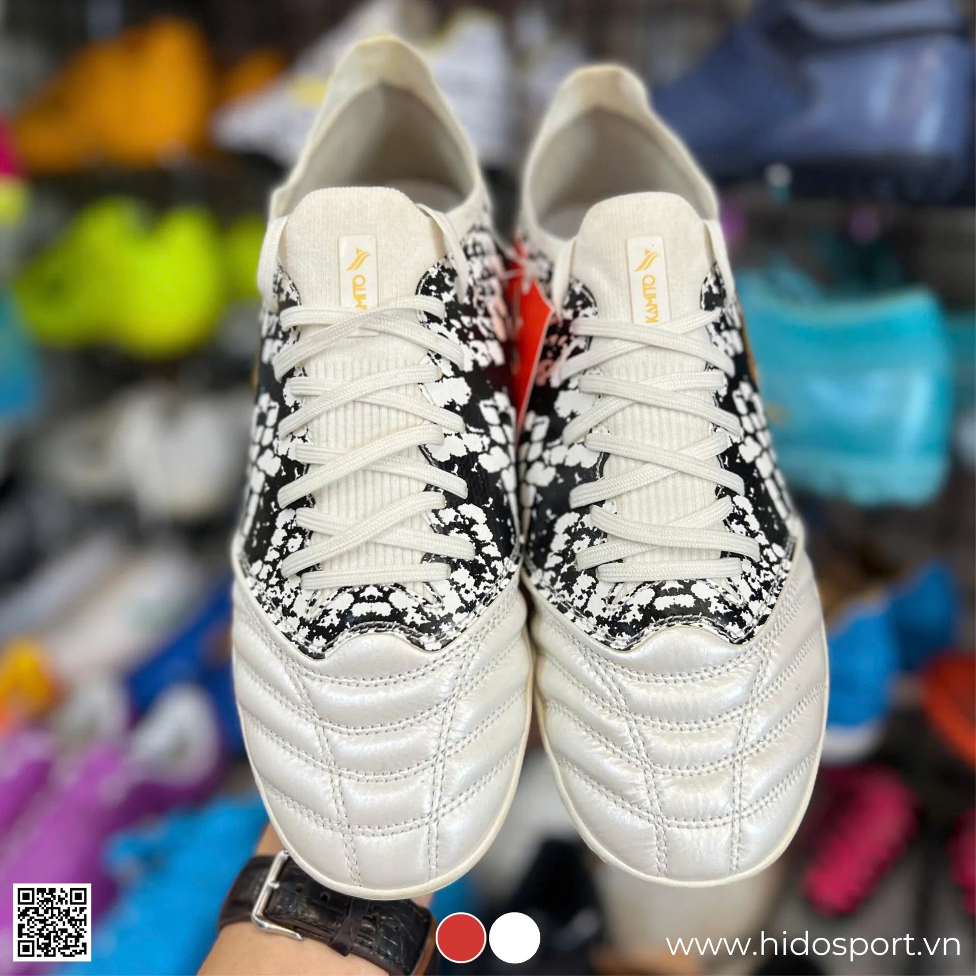 (TITLE)% Giay Bong Da Kamito President Tf San Co Nhan Tao Trang Hinh Anhp Thuc Te Tai Hido Sport 03