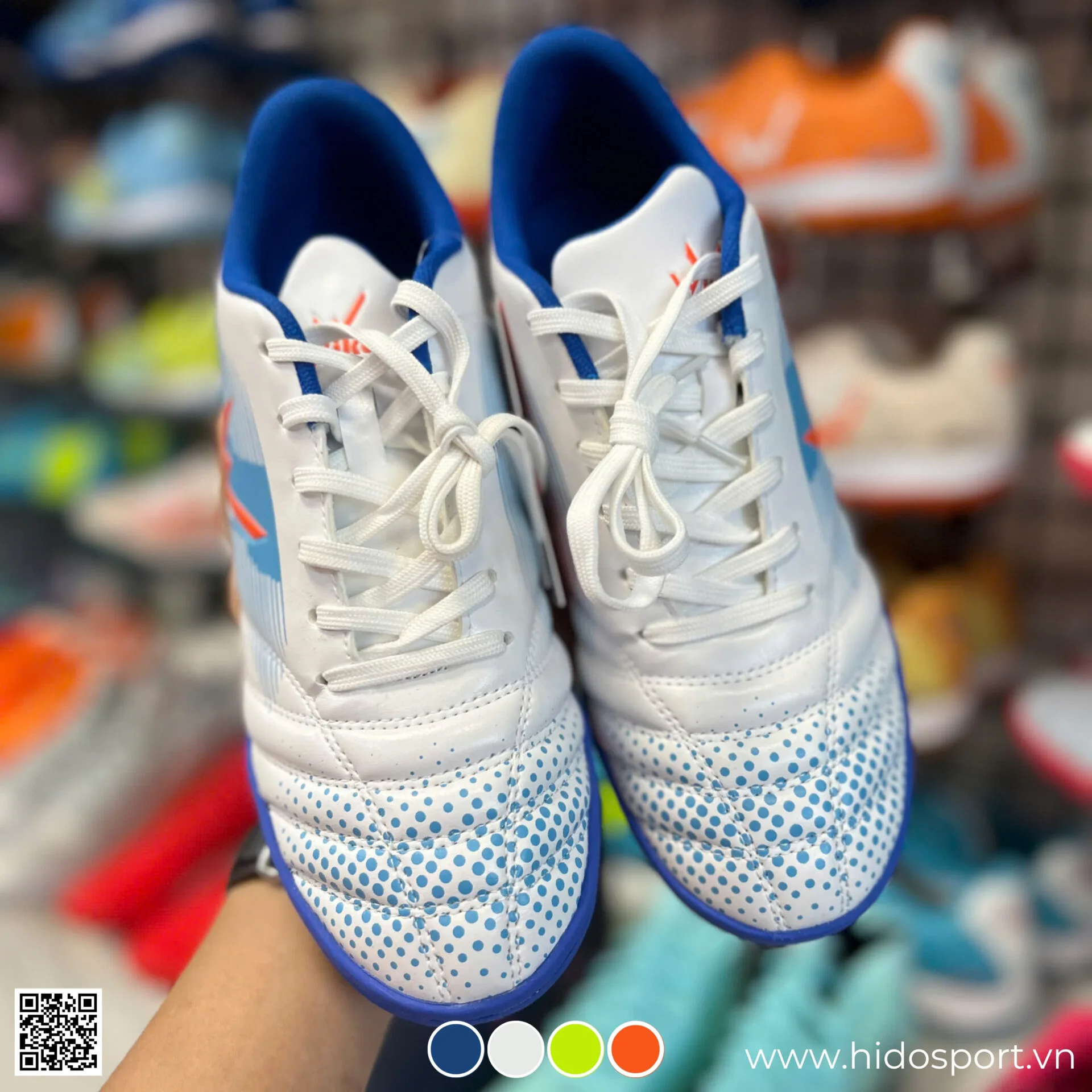 (TITLE)% Giay Bong Da Wika Blast X Tf San Co Nhan Tao Trang Xanh Hinh Anh Thuc Te Tai Hido Sport 02