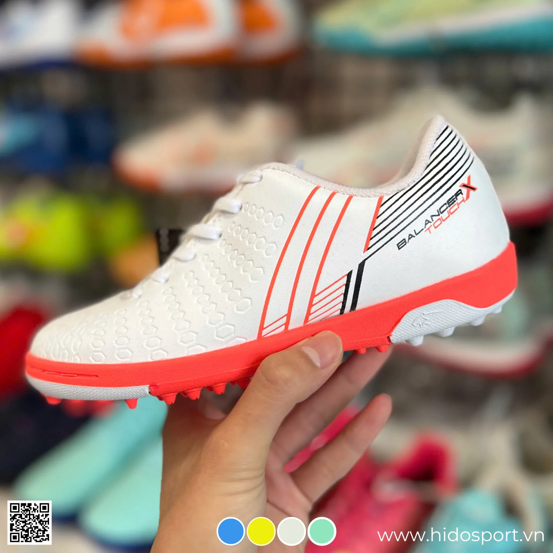 Giay Da Banh Tre Em Pan Balancer Touch X 2024 Trang Hinh Anh Thuc Te Tai Hido Sport 01