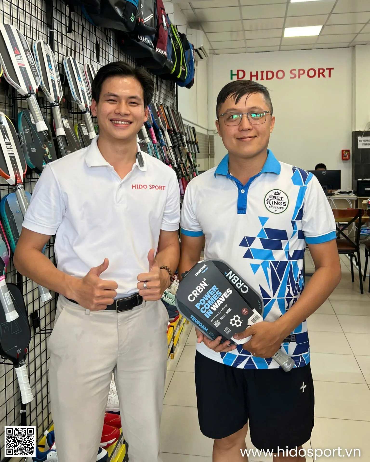 (TITLE)% vot pickleball crbn trufoam waves hinh khach mua vot tai hido sport