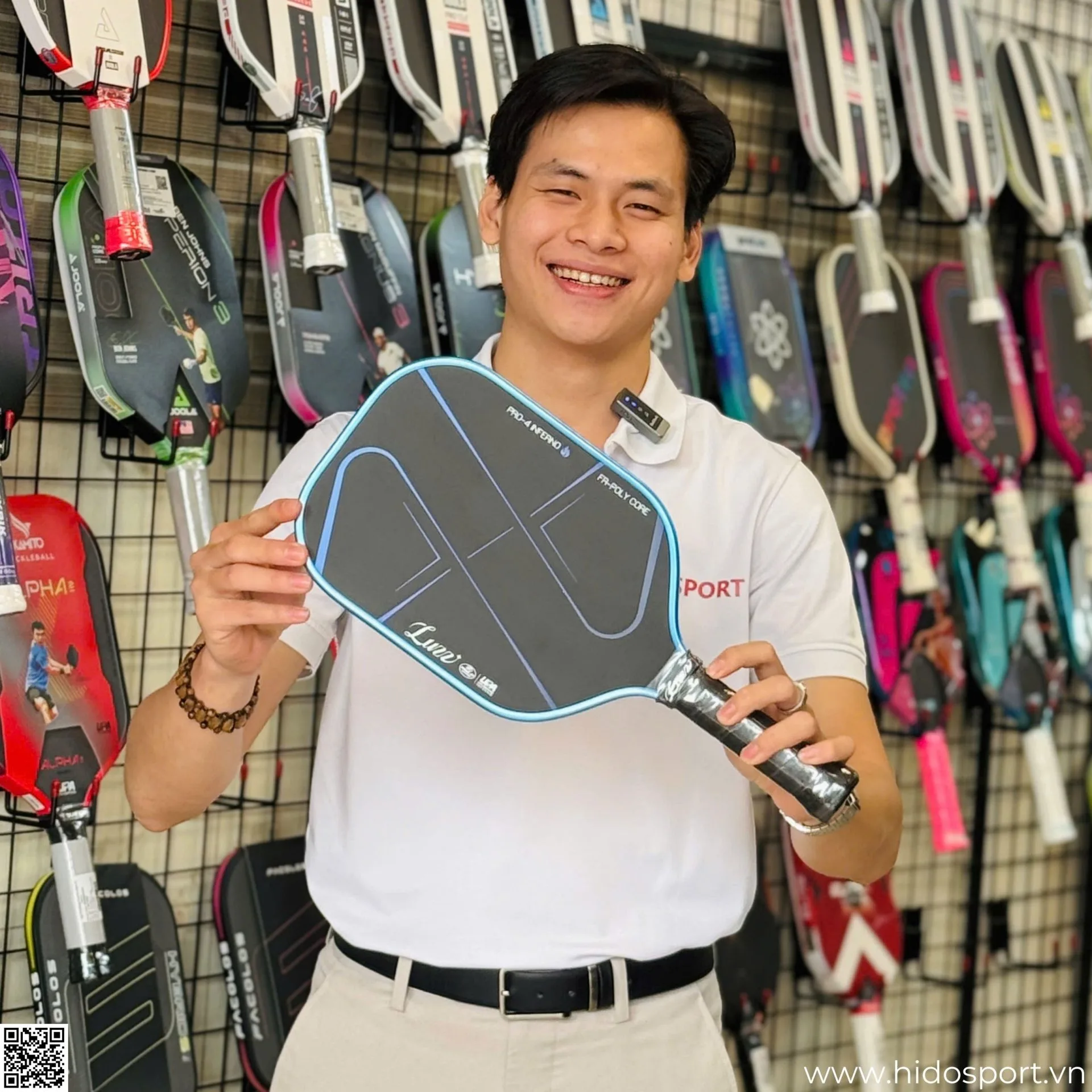 Vot Pickleball Luzz Pro 4 Blue Blaze Inferno Hinh Anh Thuc Te 001