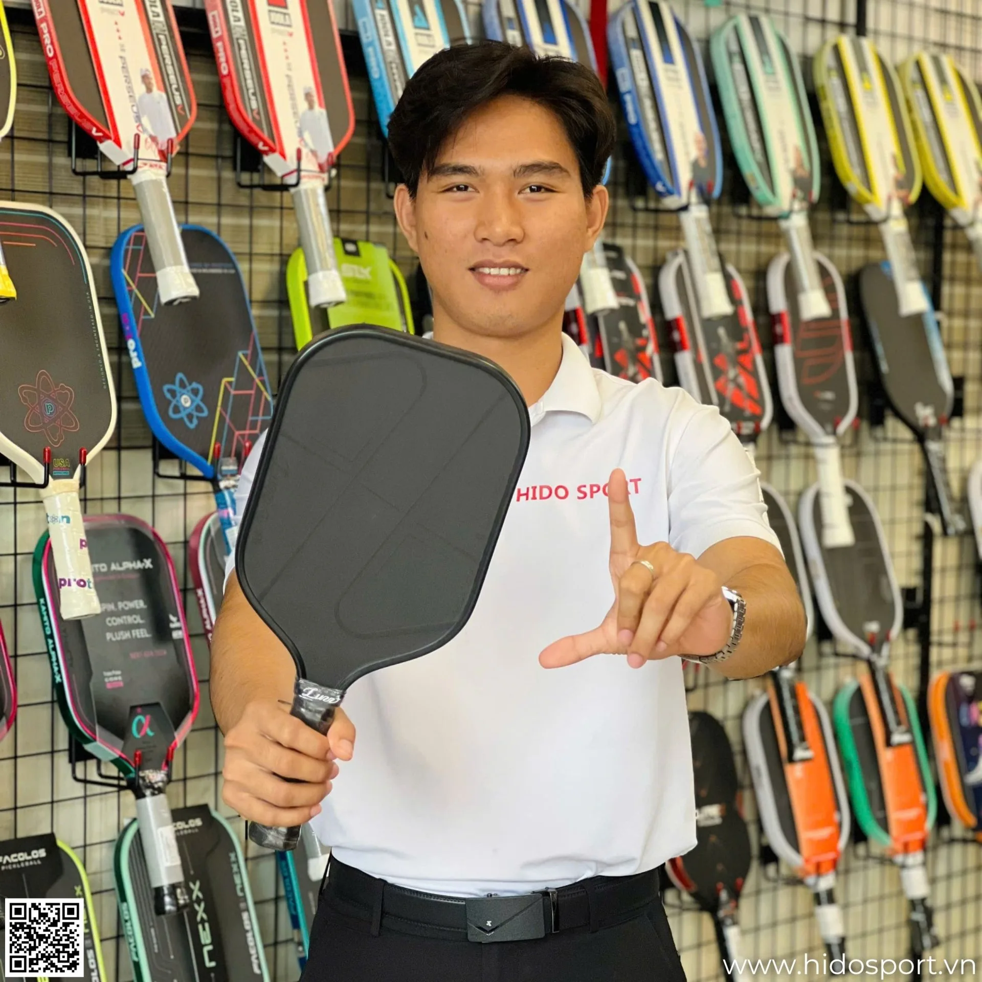 Vot Pickleball Luzz Pro 4 Darkness Inferno Hinh 1