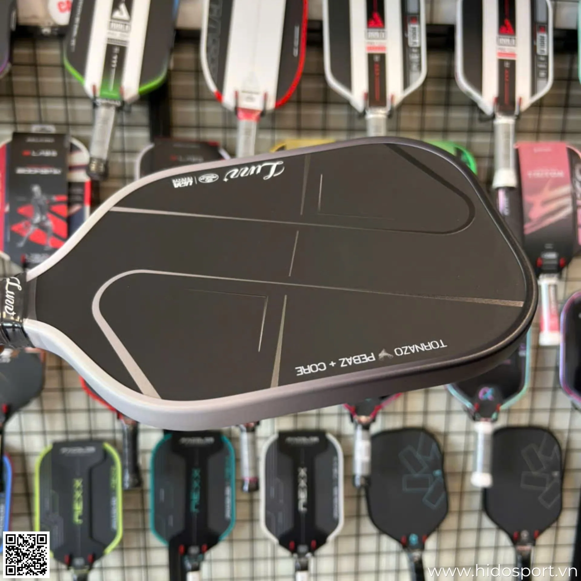 (TITLE)% Vợt Pickleball Luzz Pro 4 Tornazo Mau Den 04