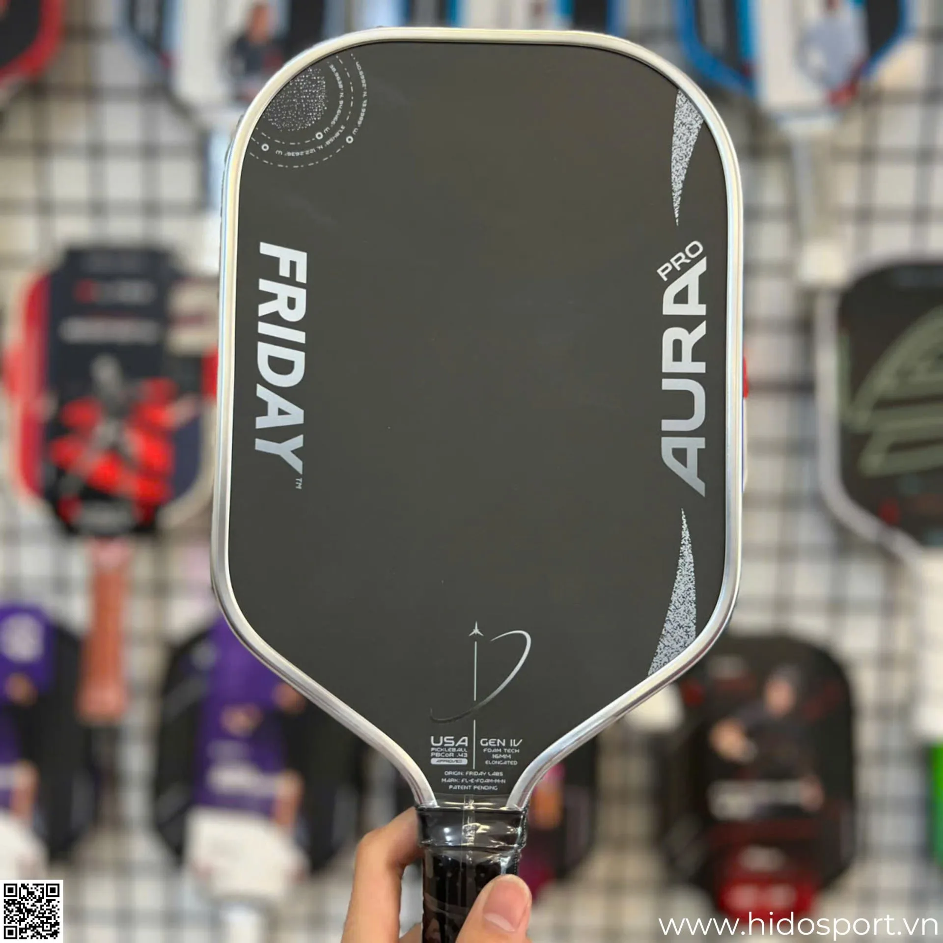 (TITLE)% Vot Pickleball Friday Aura Pro Metallic Edition Metallic Silver Mat Truoc