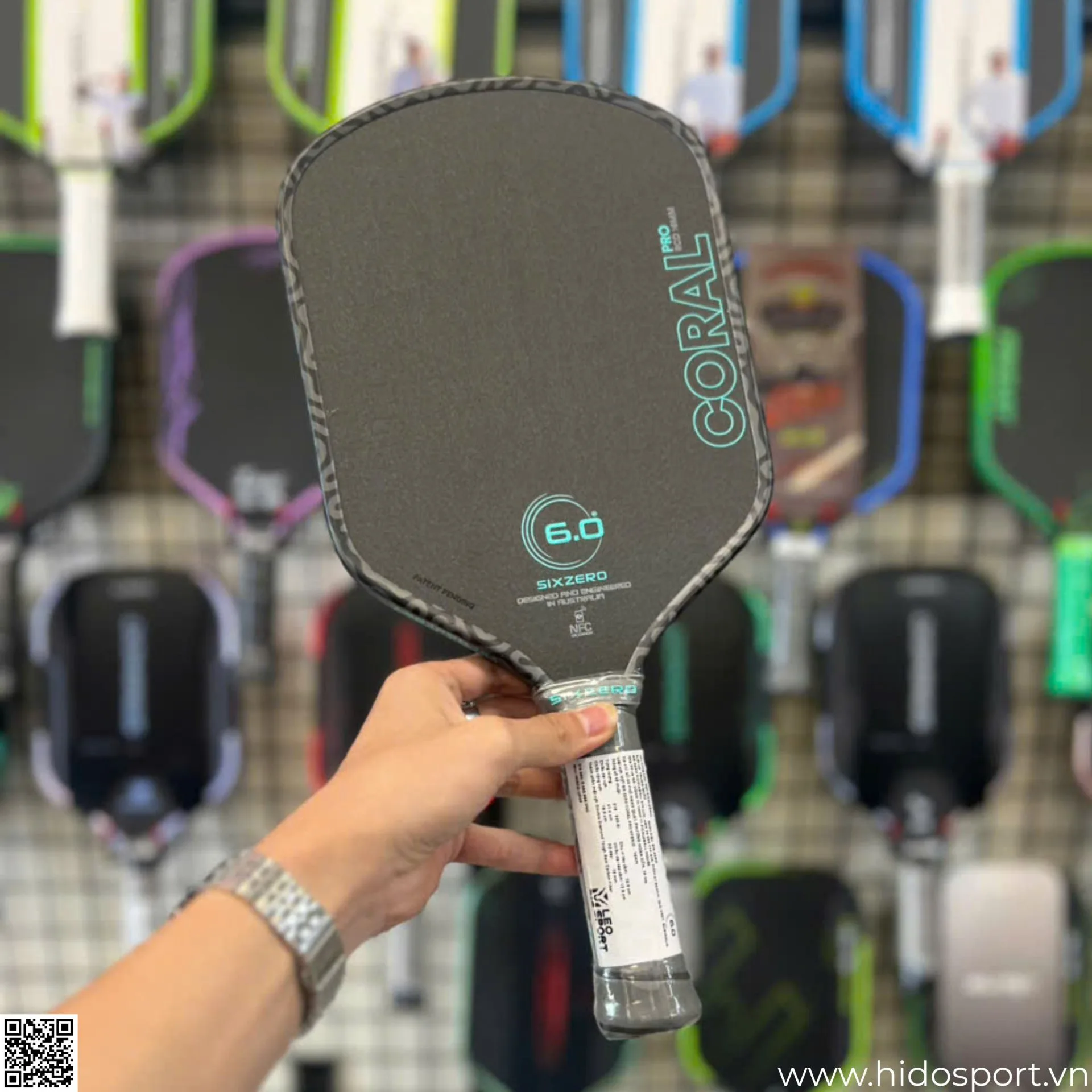 (TITLE)% Vot Pickleball Six Zero Coral Pro 16mm Mat Truoc Cam Tay