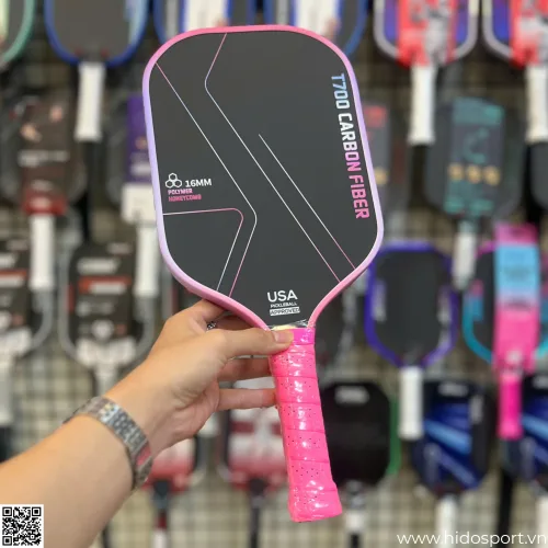 (TITLE)% Vợt Pickleball T700 Đen Hồng – Hình Thực Tế